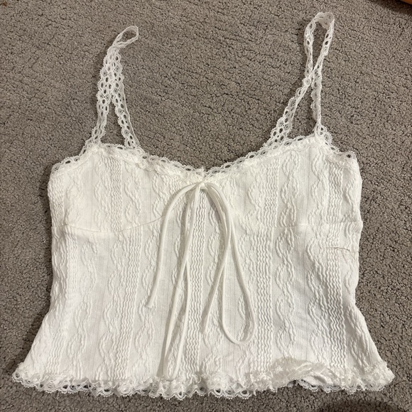 Edikted Tops - Elegant White Lace Women’s Top Edikted